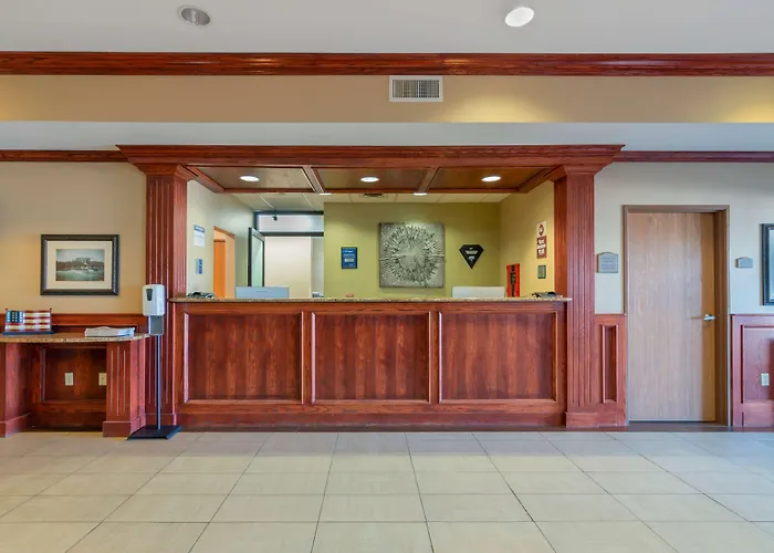 Family Hotel: Best Western Plus Butterfield Inn